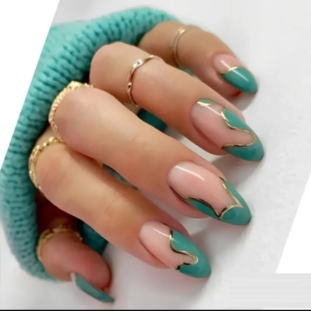 24 Pieces Fake Press On Nails